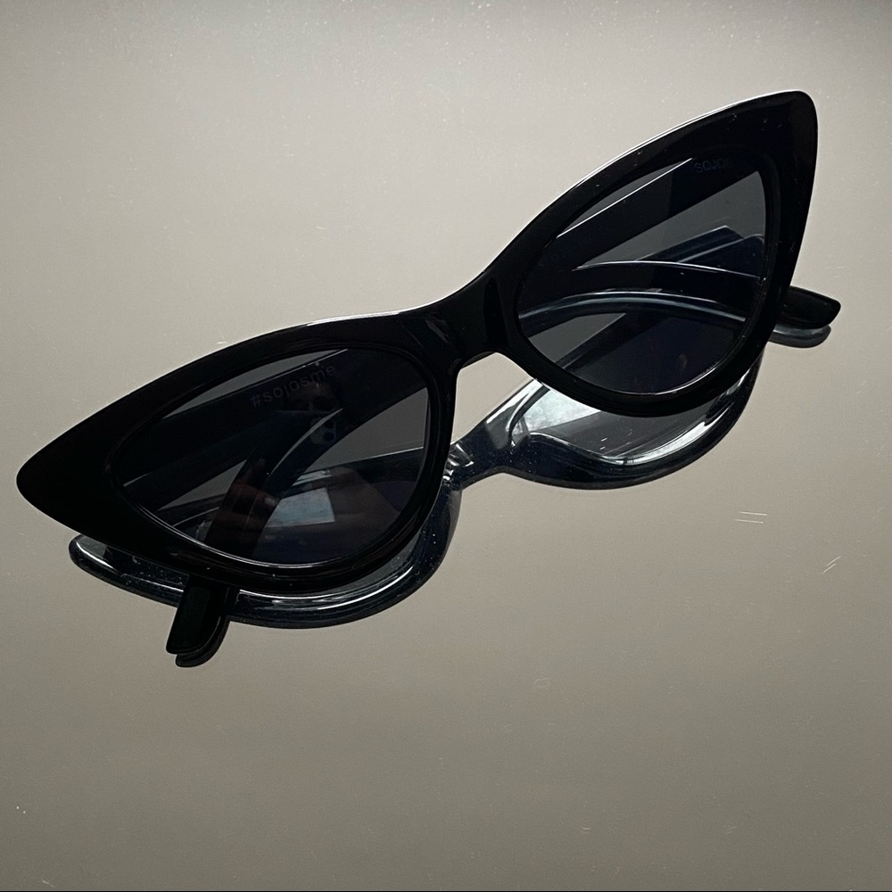 Retro Narrow Cat Eye Sunglasses